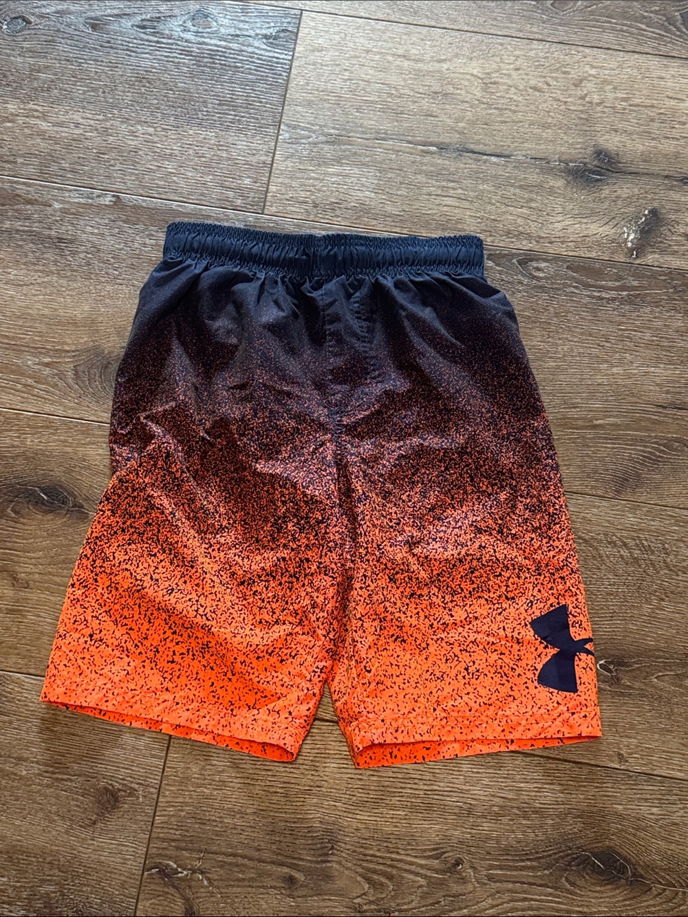 Under armour swim trunks youth medium
